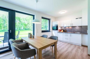 Atempause - Stilvolles Apartment mit Terrasse & Wellness am Krakower See, Krakow Am See